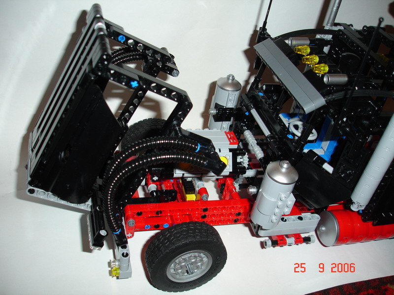 8285_07_resize.jpg