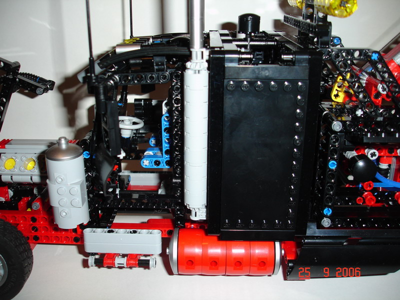8285_08_resize.jpg