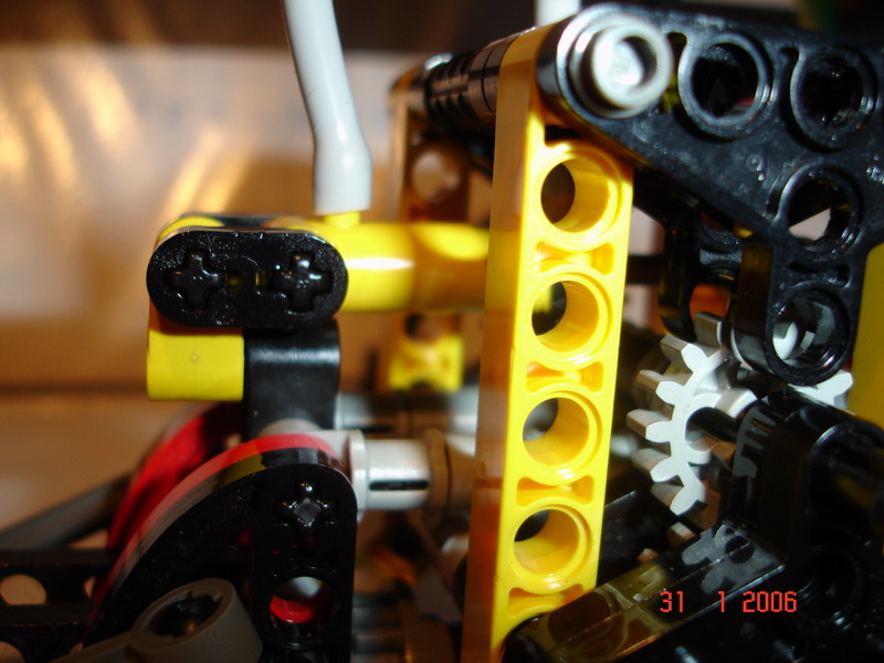 half-trialtruck_2ver_suspens_003_resize.jpg