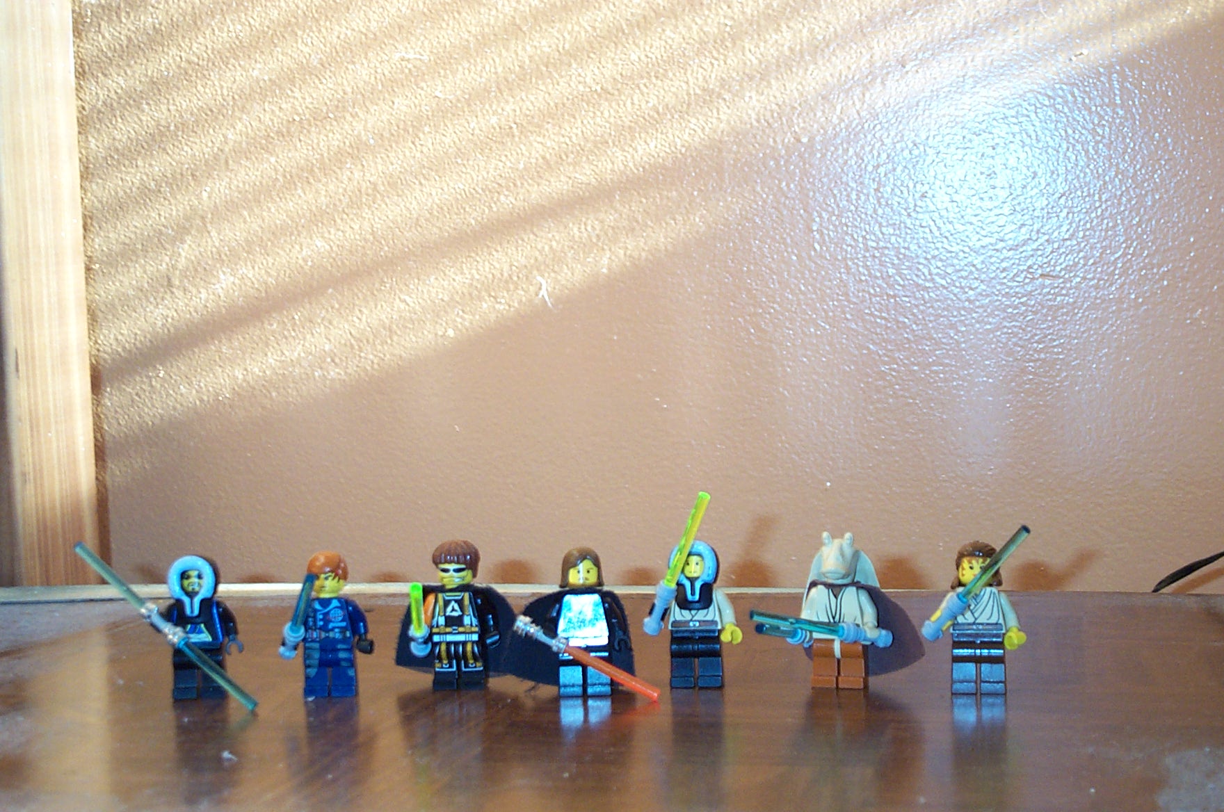 star_wars_jedi_figures.jpg