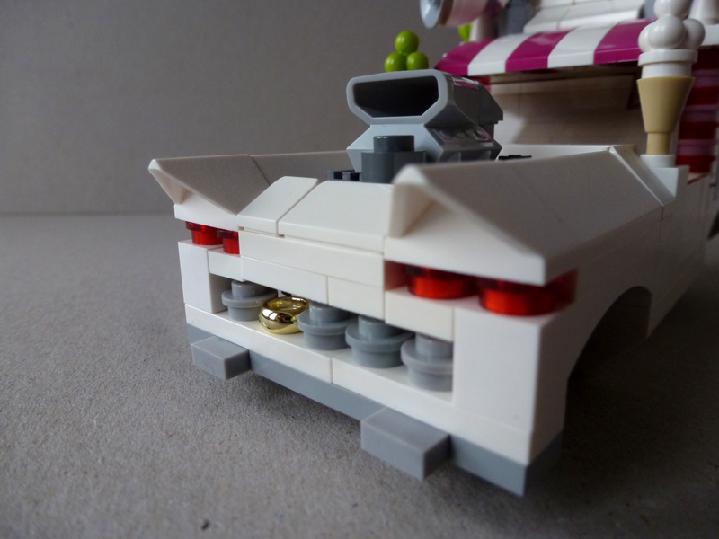 moc_icecreamtruck_7.jpg