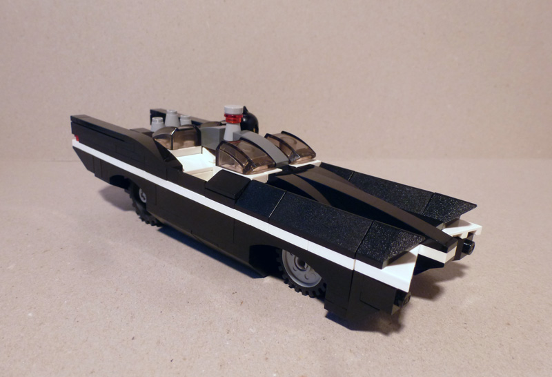 moc_7_batmobile_1.jpg