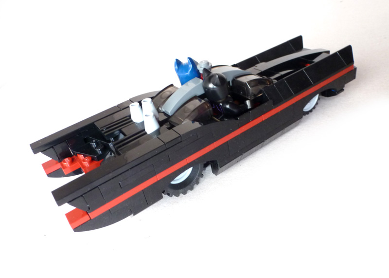moc_7_batmobile_11.jpg