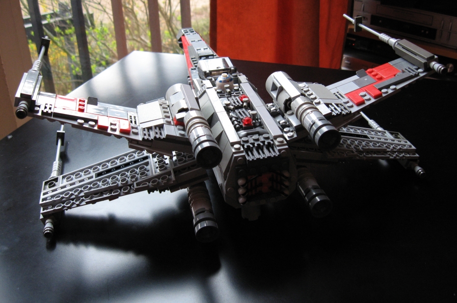 x-wing_01_opened.jpg