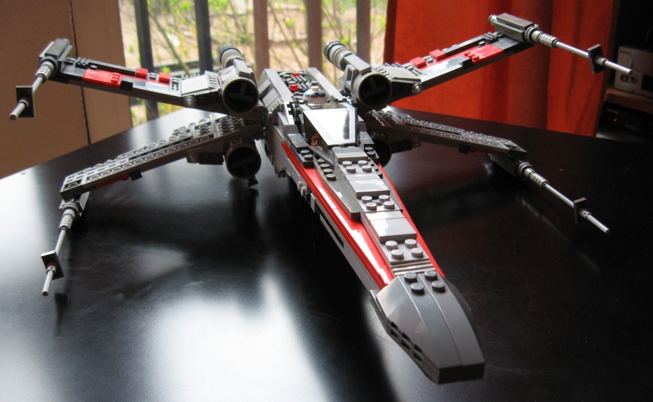 x-wing_04_opened.jpg