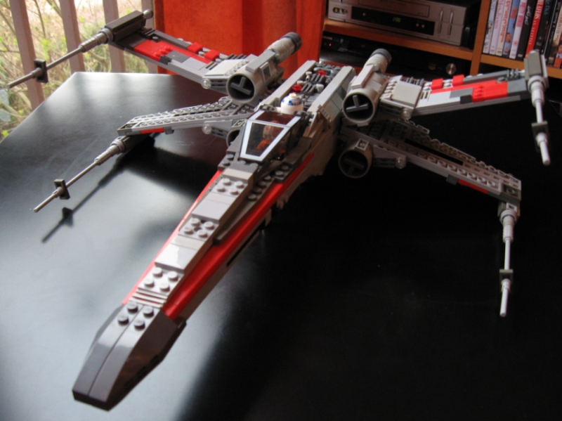 x-wing_06_opened.jpg