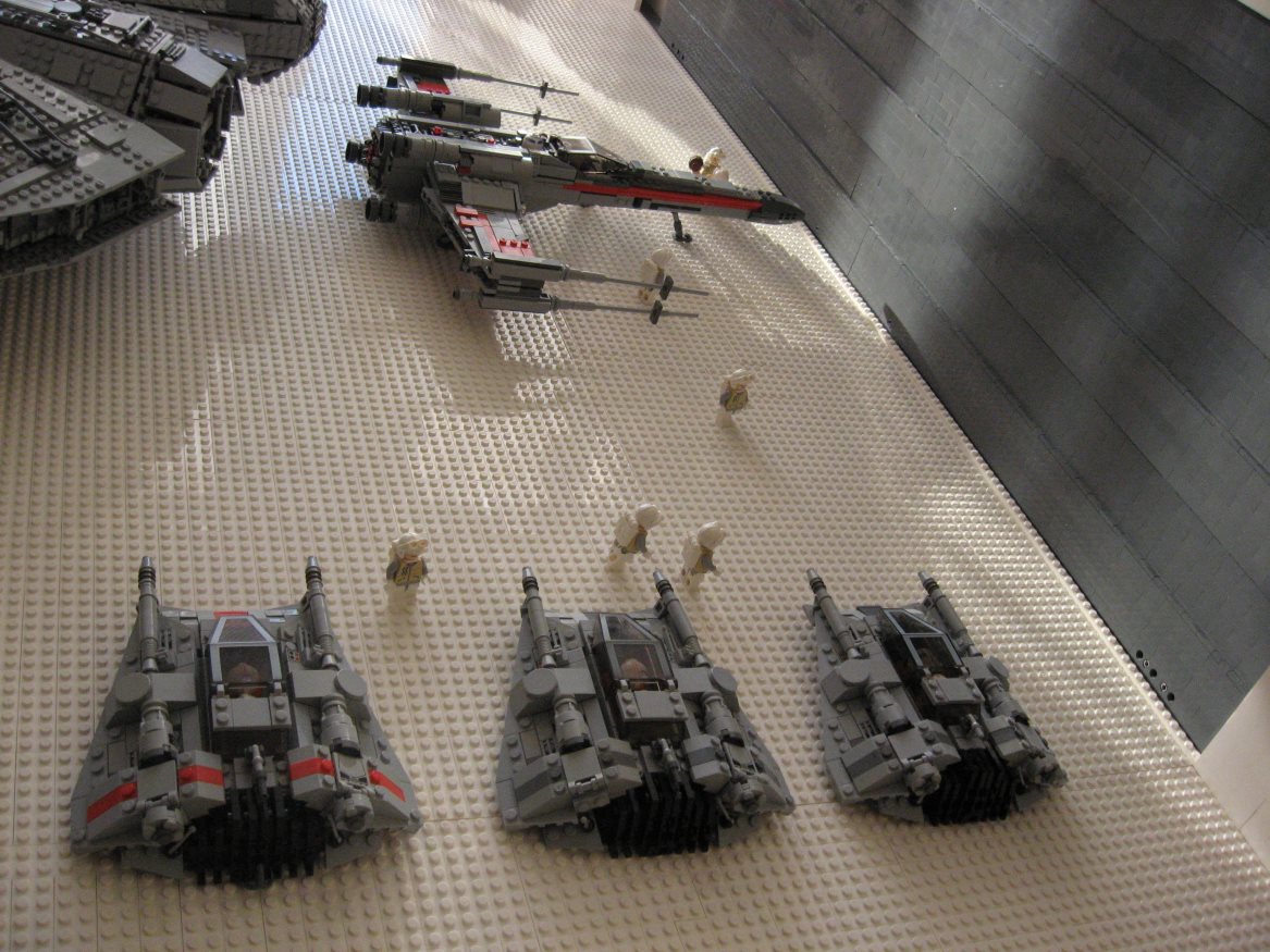hoth_hangar_91.jpg