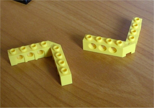 13_technic_brick_corner.jpg