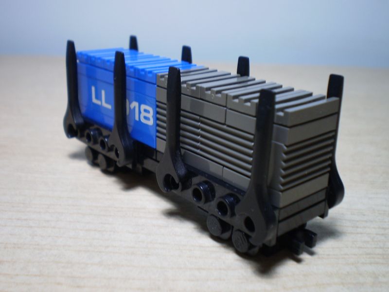 containercar2studs03.jpg