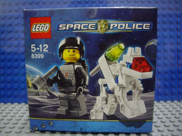 misb_space_police_8399.jpg