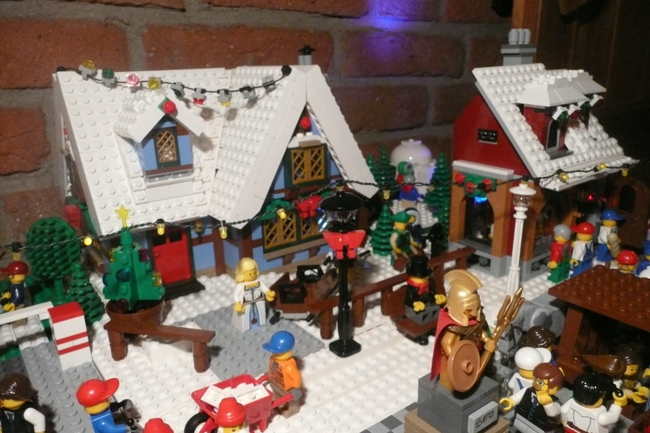 wintervillage_house_and_bakery.jpg