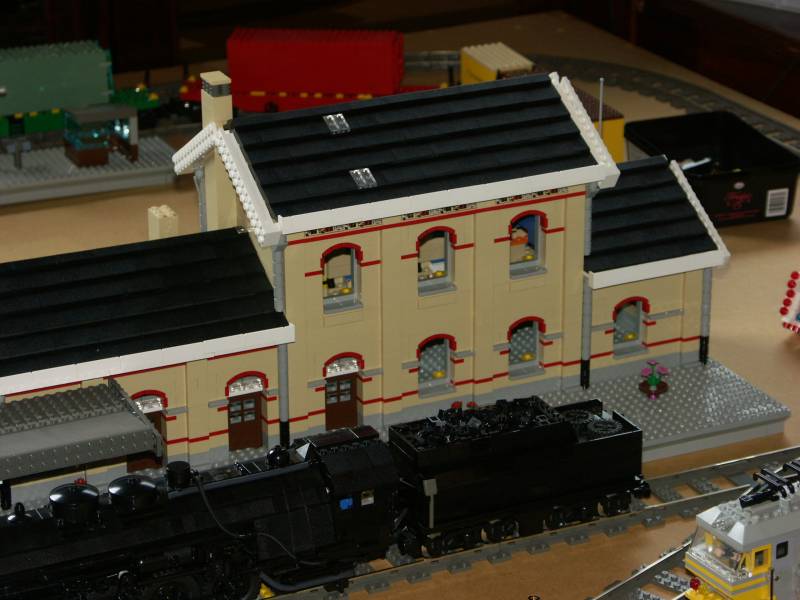 ludo-station-04.jpg