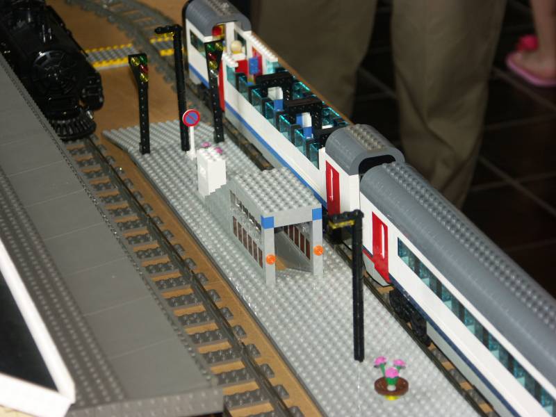 ludo-station-08.jpg