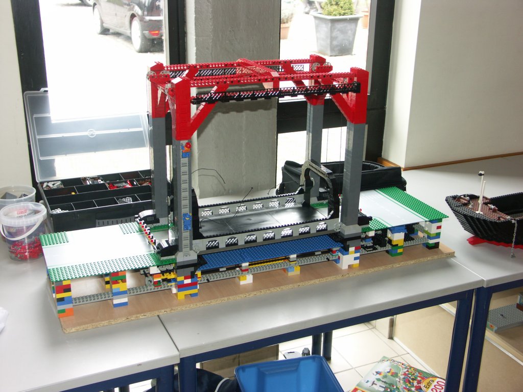 moc_bridge.jpg