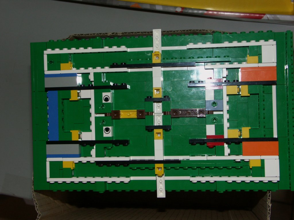 moc_tennis-02.jpg