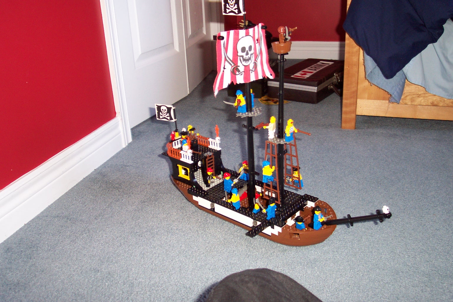 pirate-ship2.jpg