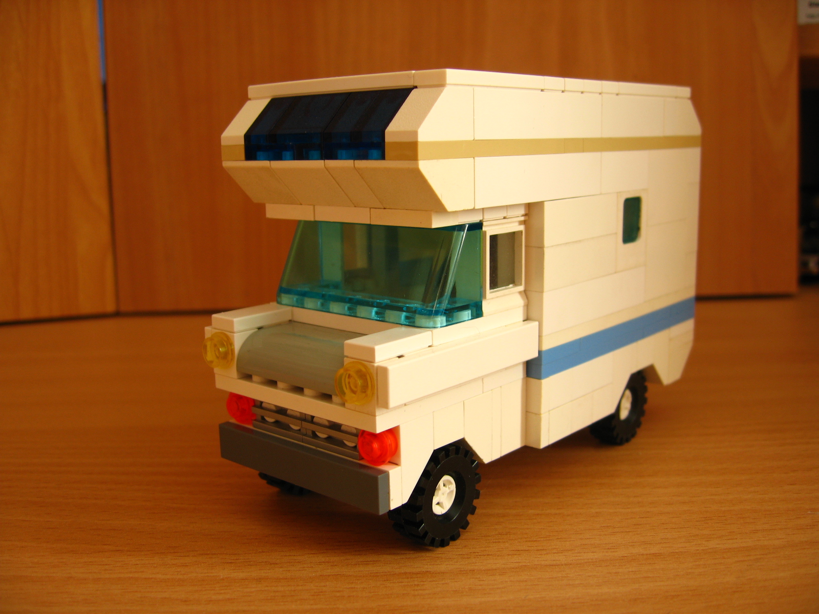 ford_transit_campingcar_1.jpg