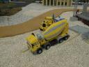 004concrete_mixer.jpg