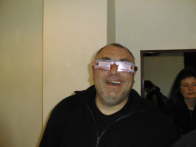 08_freaky_glasses.jpg