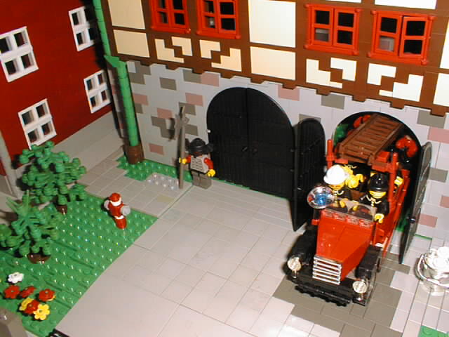 06b_fire_engine.jpg