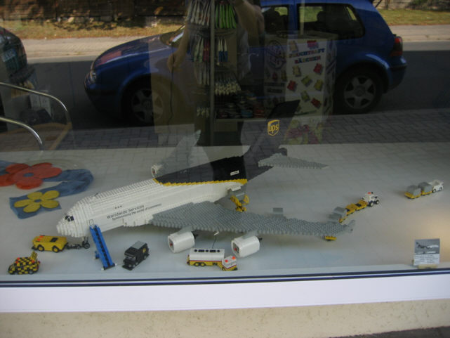 84_exhibited_a380_display.jpg