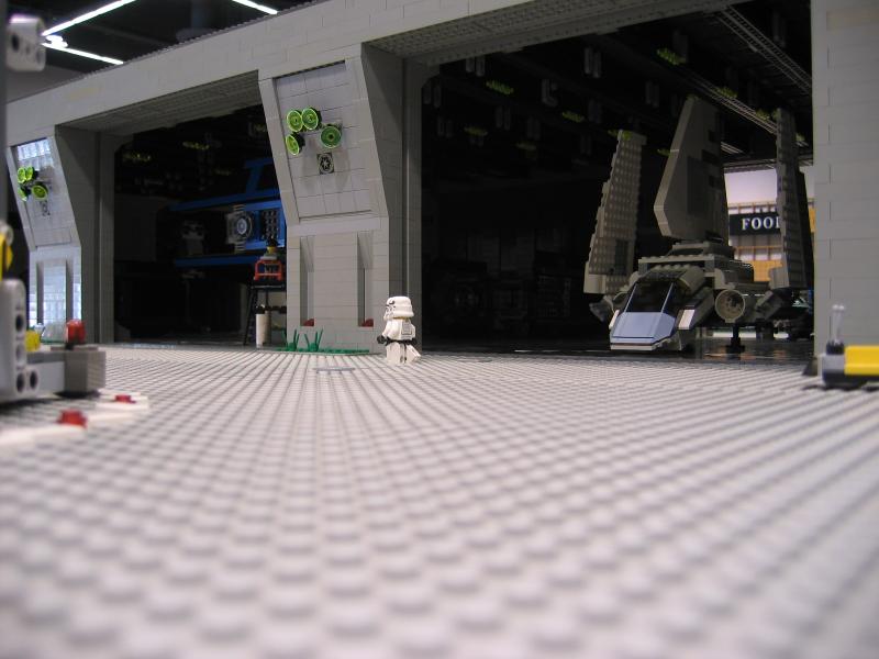 014star_wars_table.jpg
