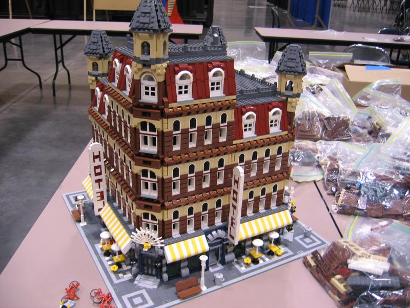 028cafe_corner.jpg