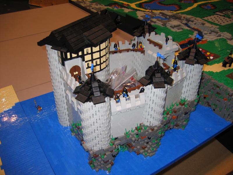 032castle_walls.jpg
