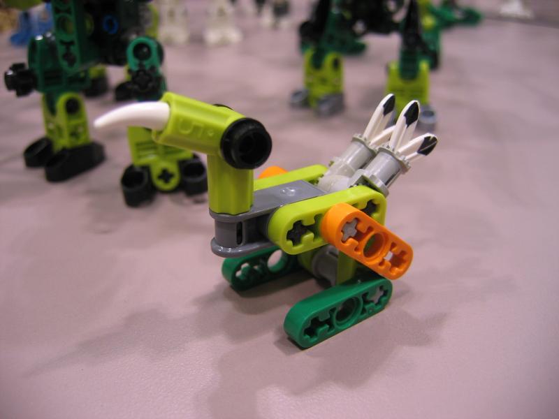 039bionicle_6mini.jpg