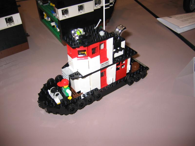 089_mini_tug_boat.jpg