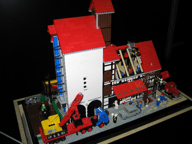 08a_grainsilo.jpg