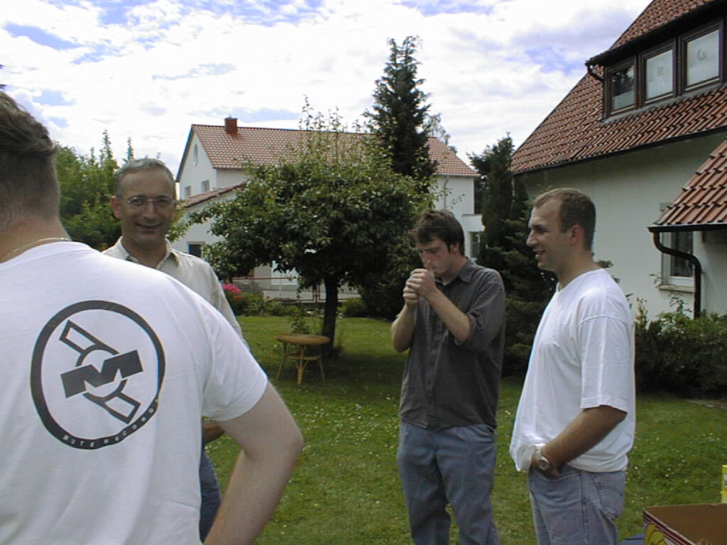 02torsten_tv_team.jpg