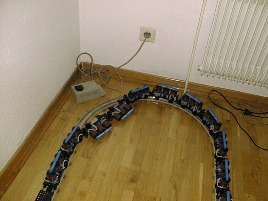 18_derailment_after_2_laps.jpg