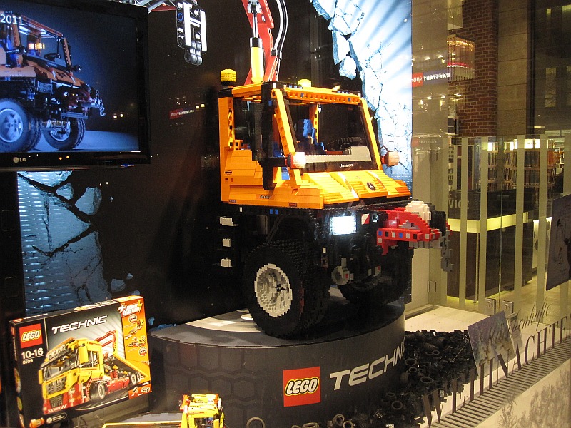lego_hh_nov2011.jpg