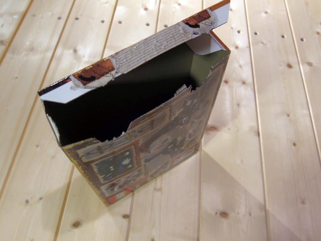 79001_box_bent_hobbit.jpg