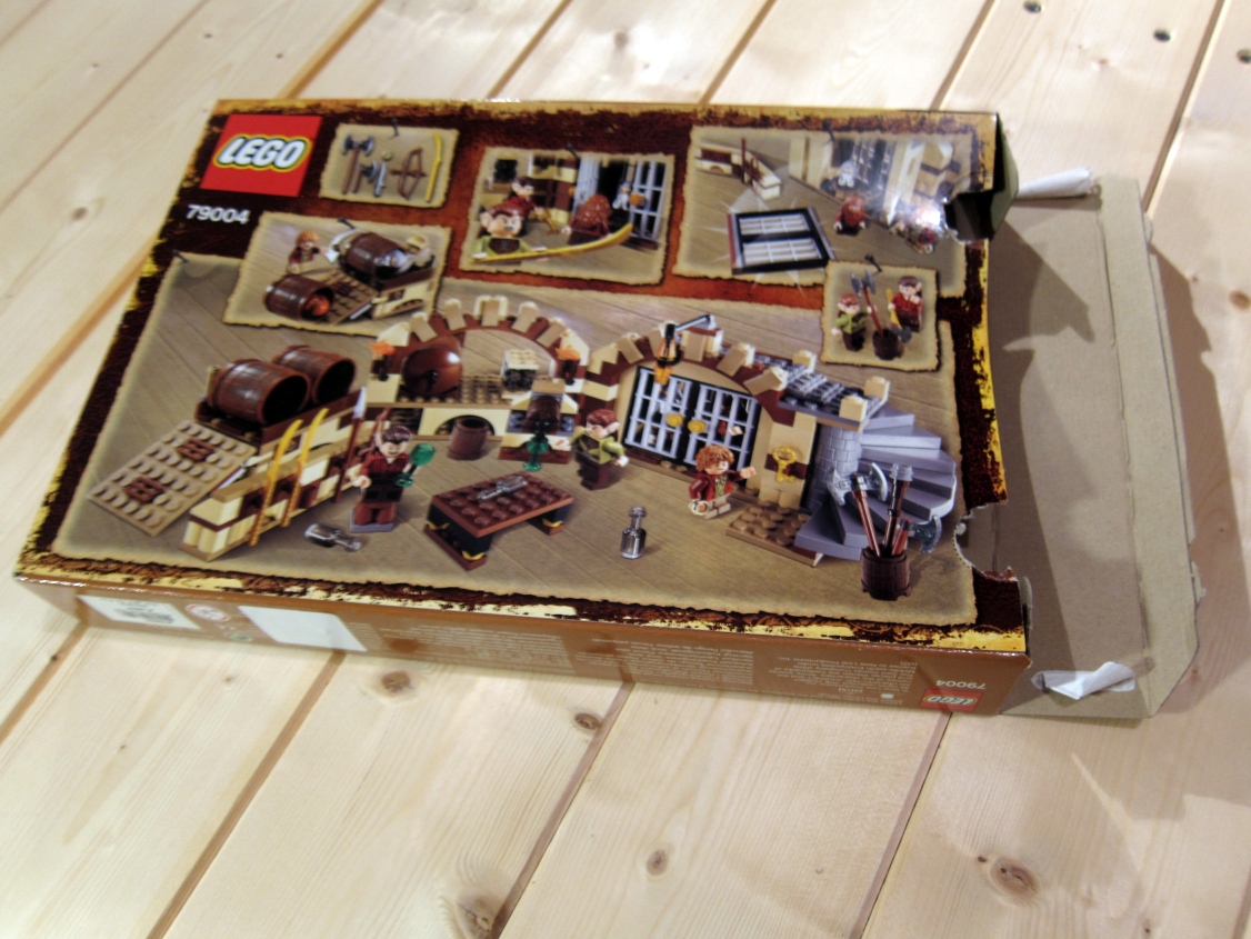 79004_box_rear_hobbit.jpg