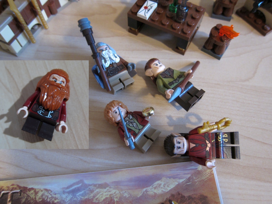 79004_set_minifigs.jpg