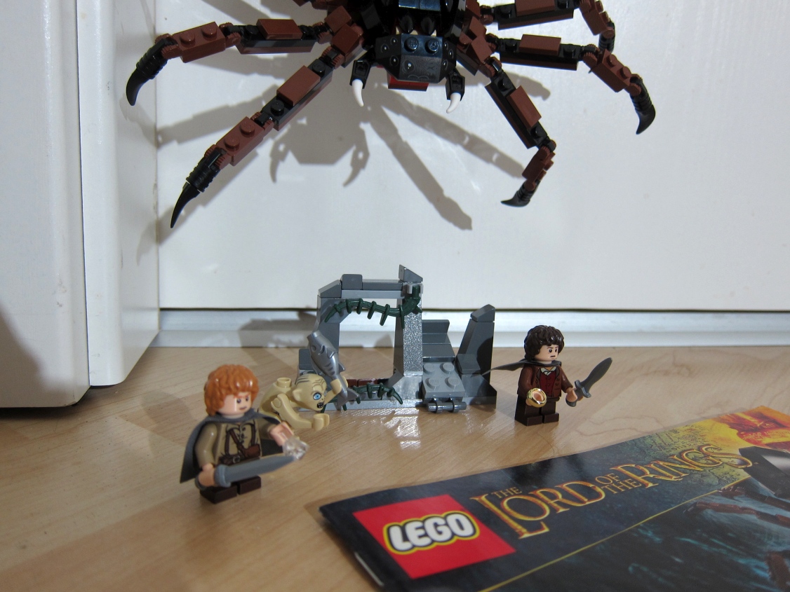9470_set_minifigs.jpg