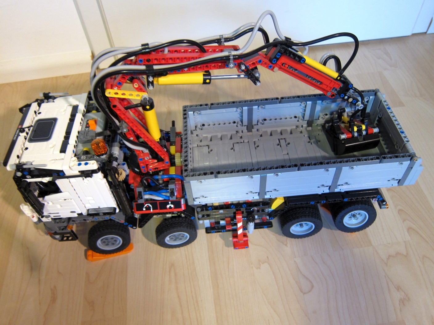 42043_actros_2.jpg