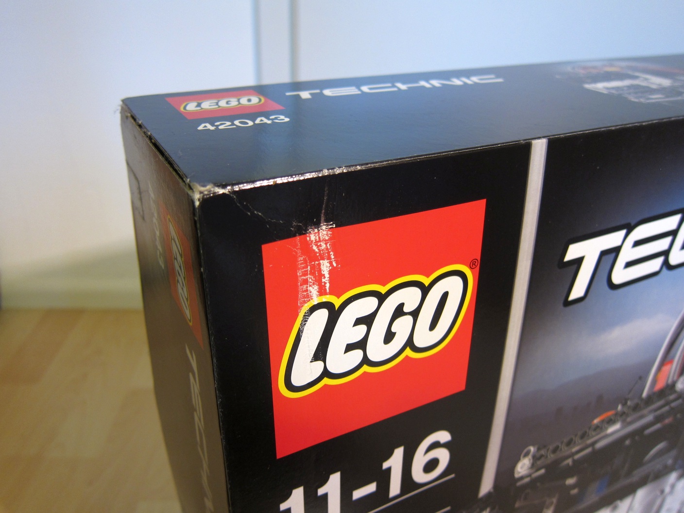 42043_box_actros_schaden.jpg
