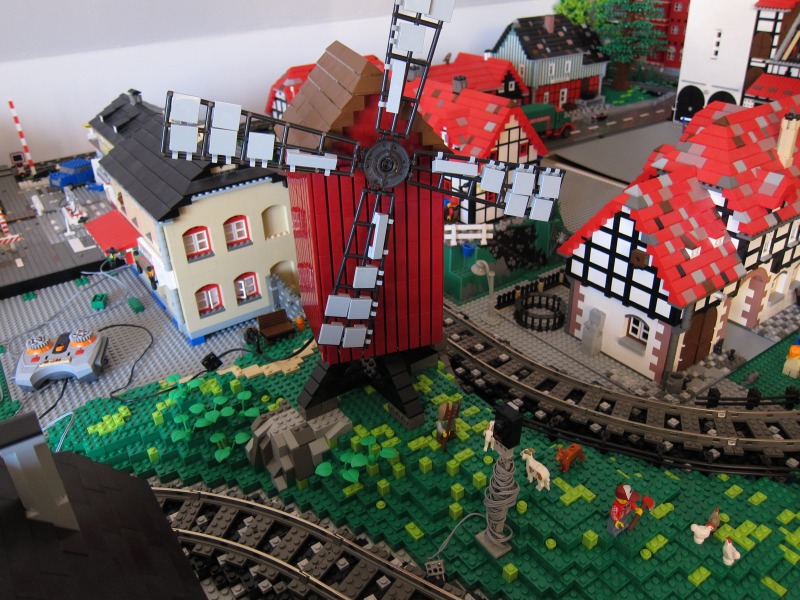 01_layout_oct_2011.jpg