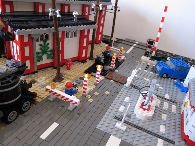 10_layout_oct_2011.jpg