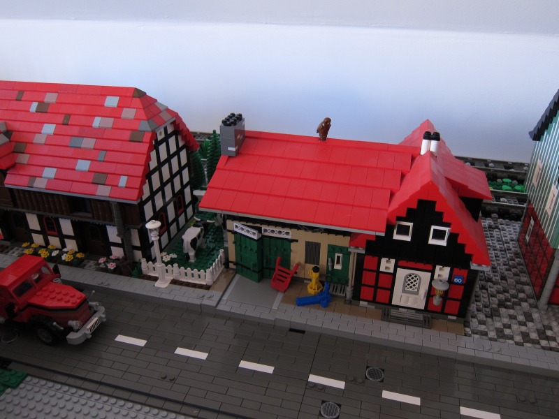 12_layout_oct_2011.jpg