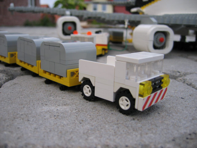 76_gepaeckwagen.jpg