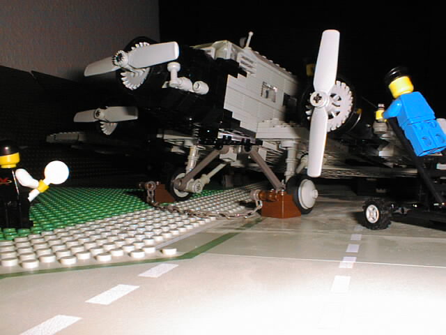 07_ju52_landing_gear.jpg