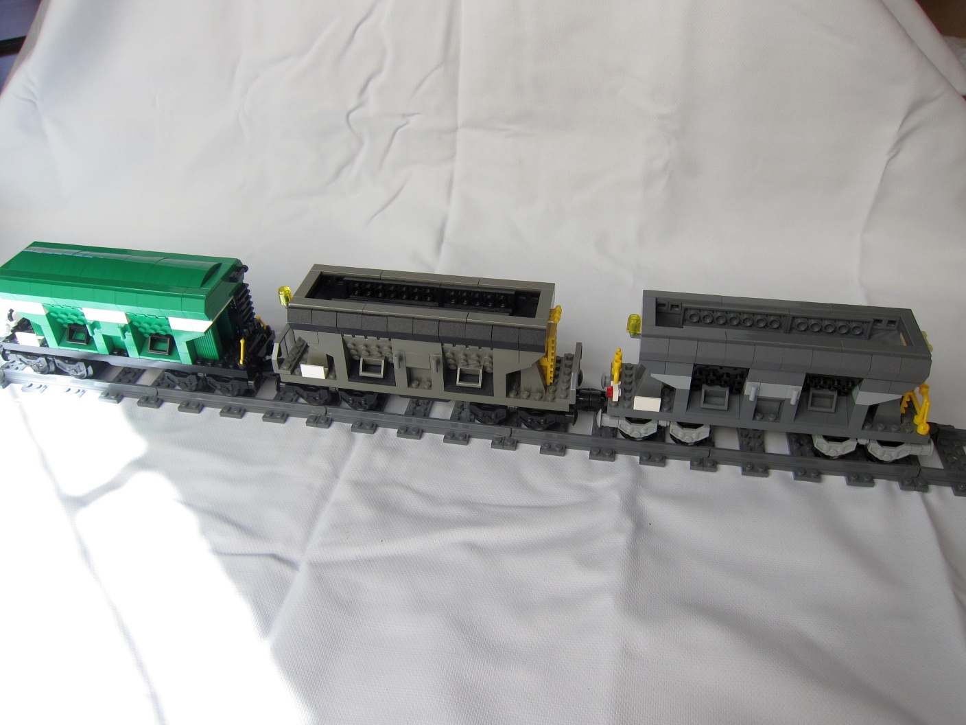 t017_hopper_green_gray_blay.jpg