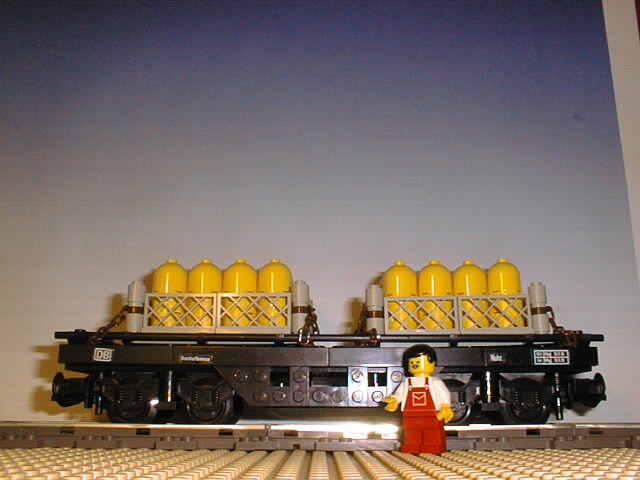 02_minifig_view.jpg