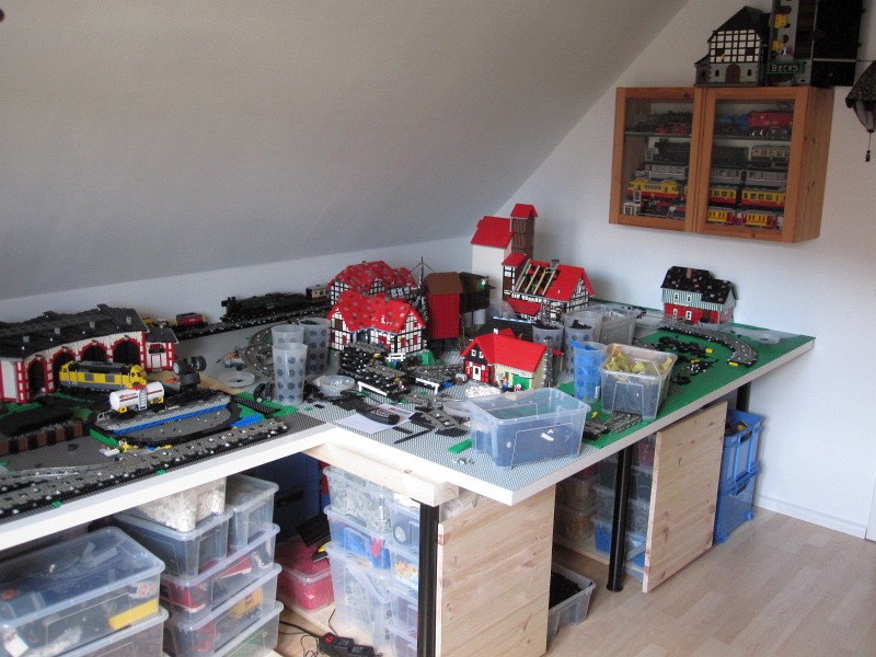 101_legoroom_2010.jpg