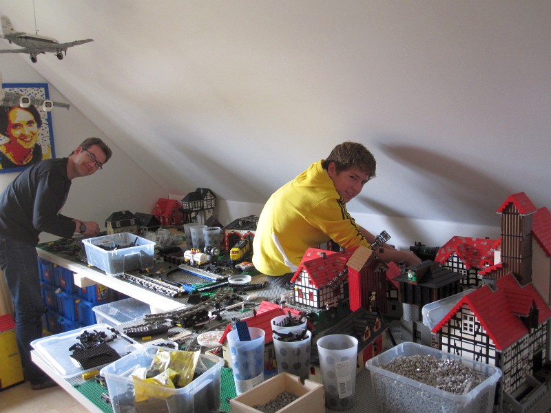 250_legoroom_2010.jpg