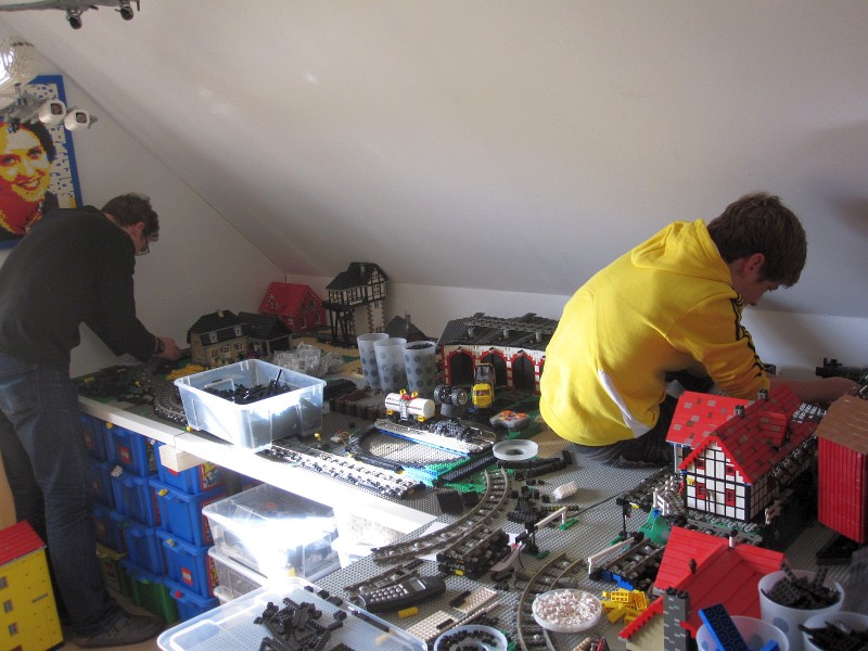 260_legoroom_2010.jpg